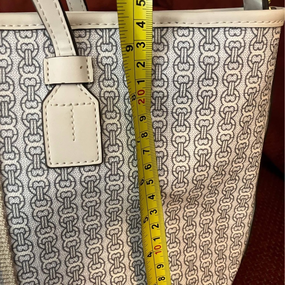 Tory Burch Tote - Picture 5 of 5